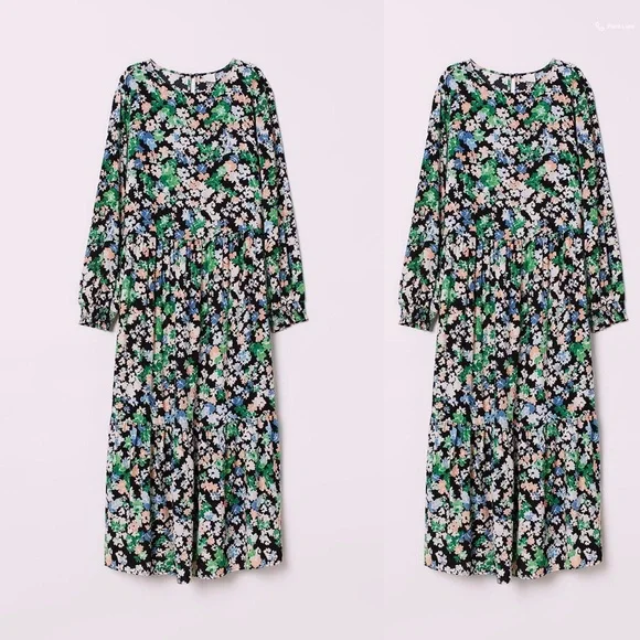 green emerald velvet dress H&M Purple/Green Floral A-Line V-Neck Long Sleeve Dress- Size L – The Saved  Collection main image 1